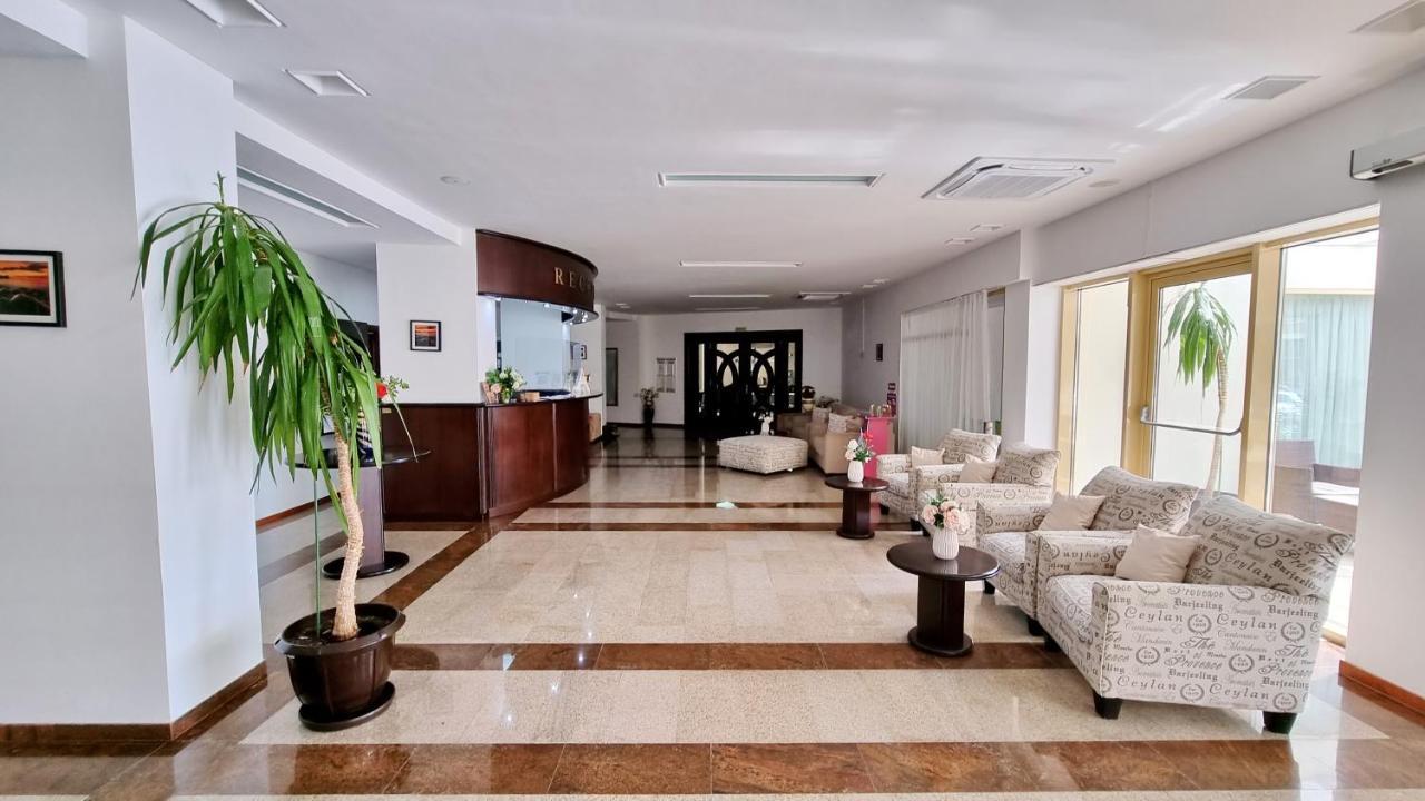 Hotel Condor Mamaia Buitenkant foto