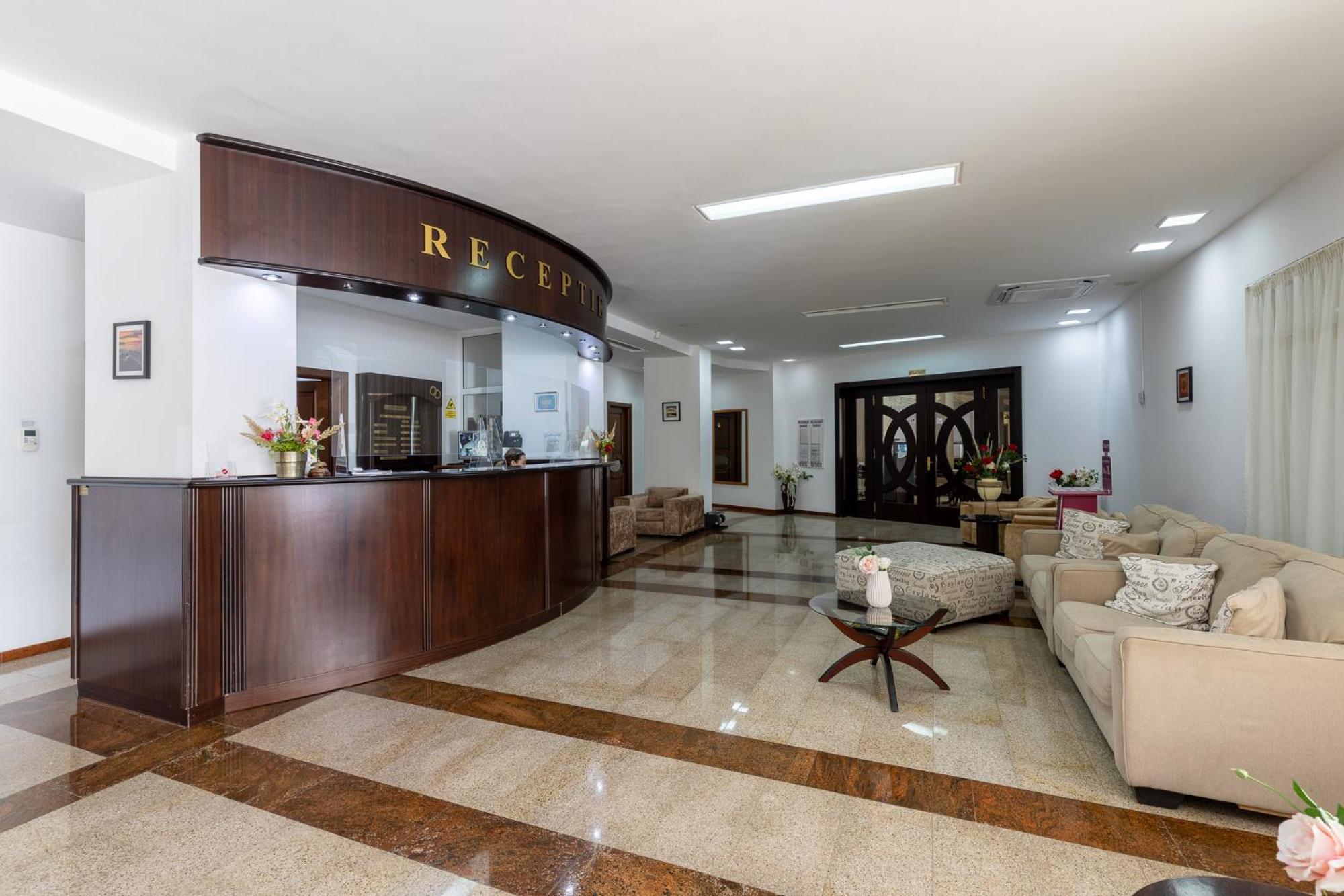Hotel Condor Mamaia Buitenkant foto